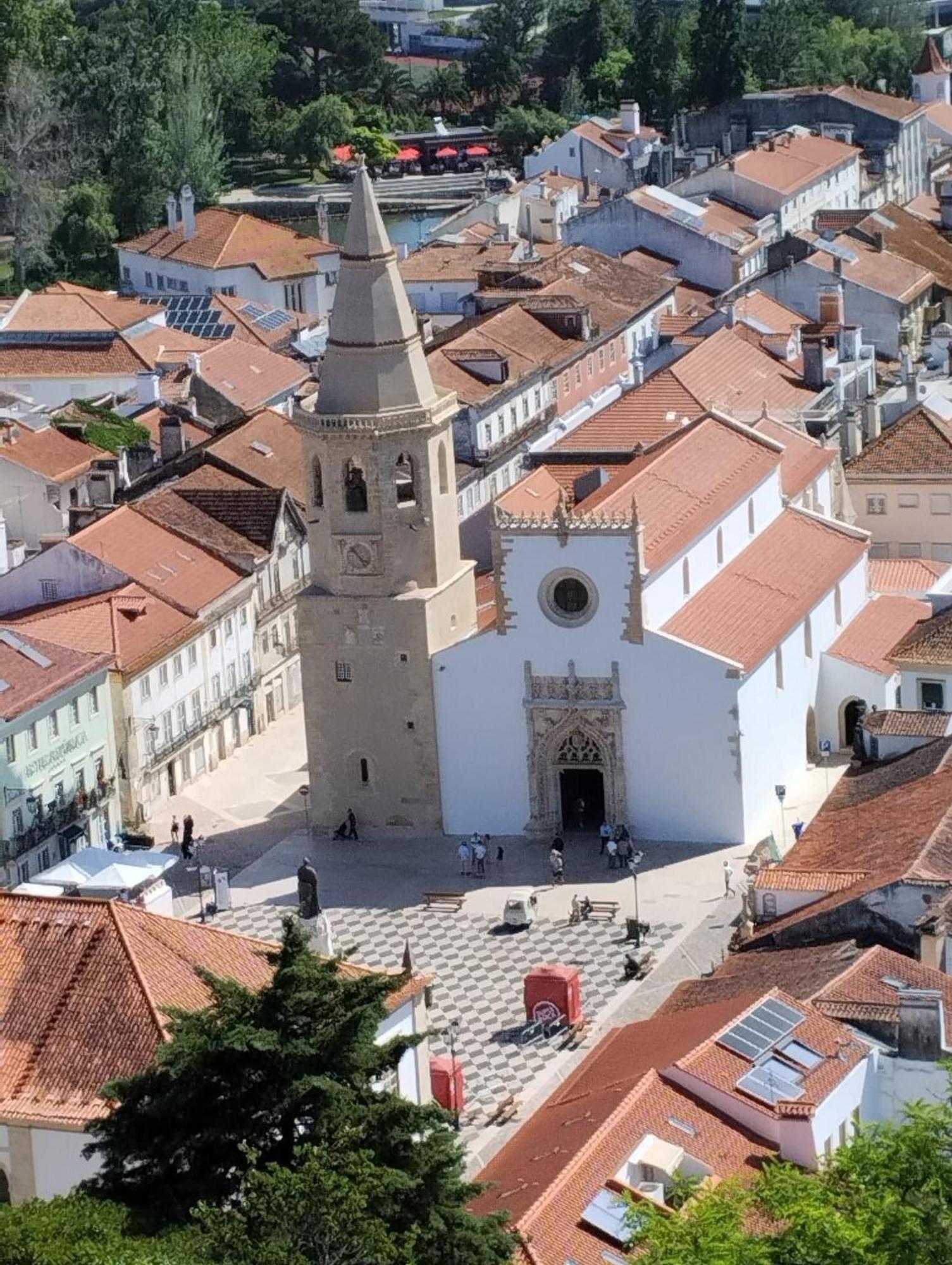 Hotel Republica Boutique Hotel Tomar Extérieur photo The Church of the Holy Trinity
