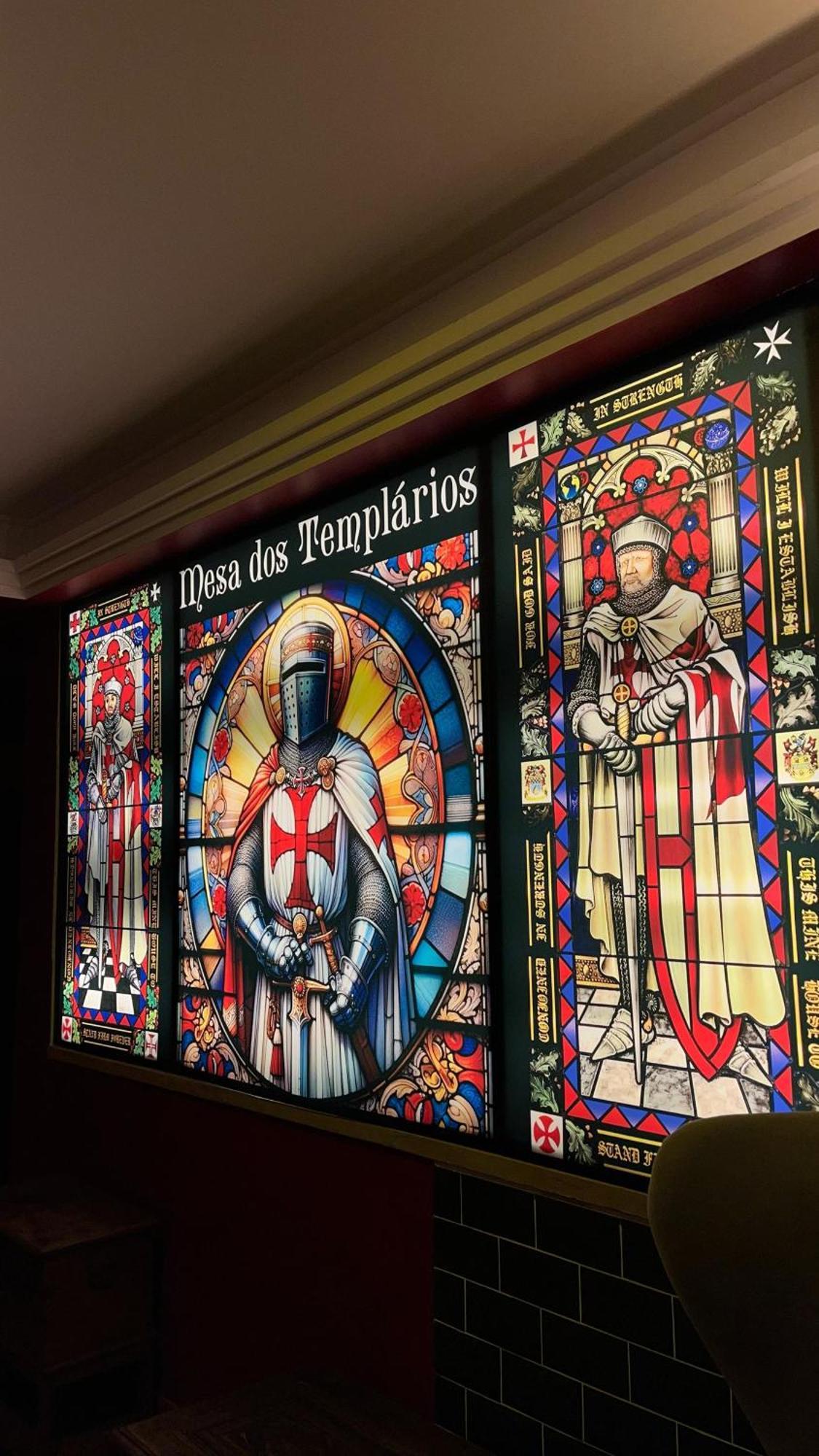 Hotel Republica Boutique Hotel Tomar Extérieur photo Stained glass window of the Knights Templar
