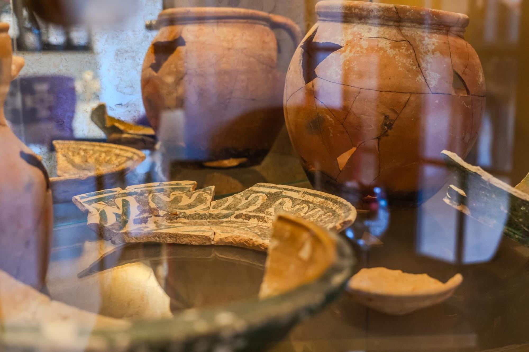 Hotel Republica Boutique Hotel Tomar Extérieur photo Pottery from the site